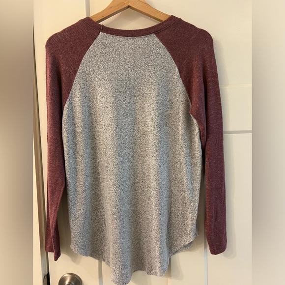 American Eagle Soft Knit Sweater- Size XS - Picture 3 of 4